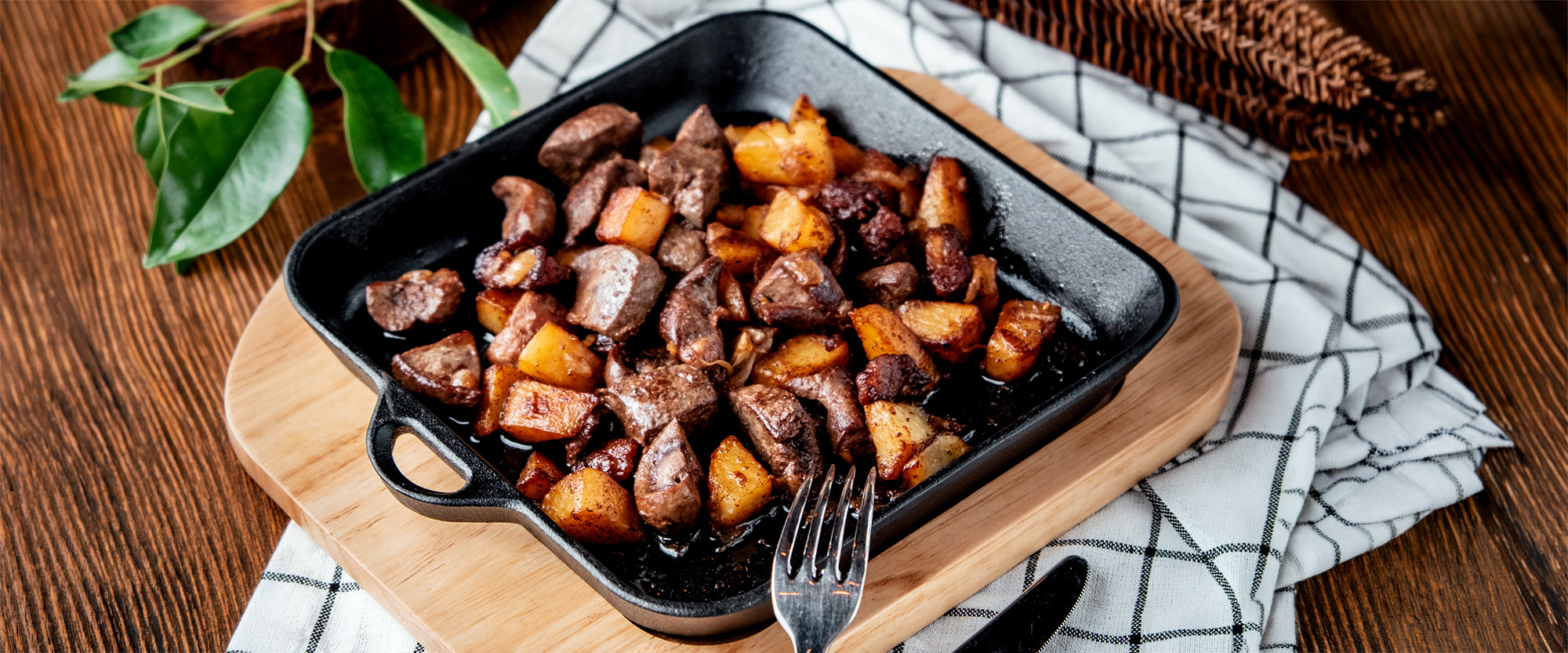 Saftige Steak-Würfel mit knusprigen Kartoffeln